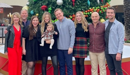 Picture of the Sogard family in 2021