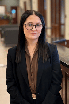 Anna B - Receptionist