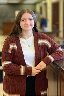 Kylee - E-Banking Rep